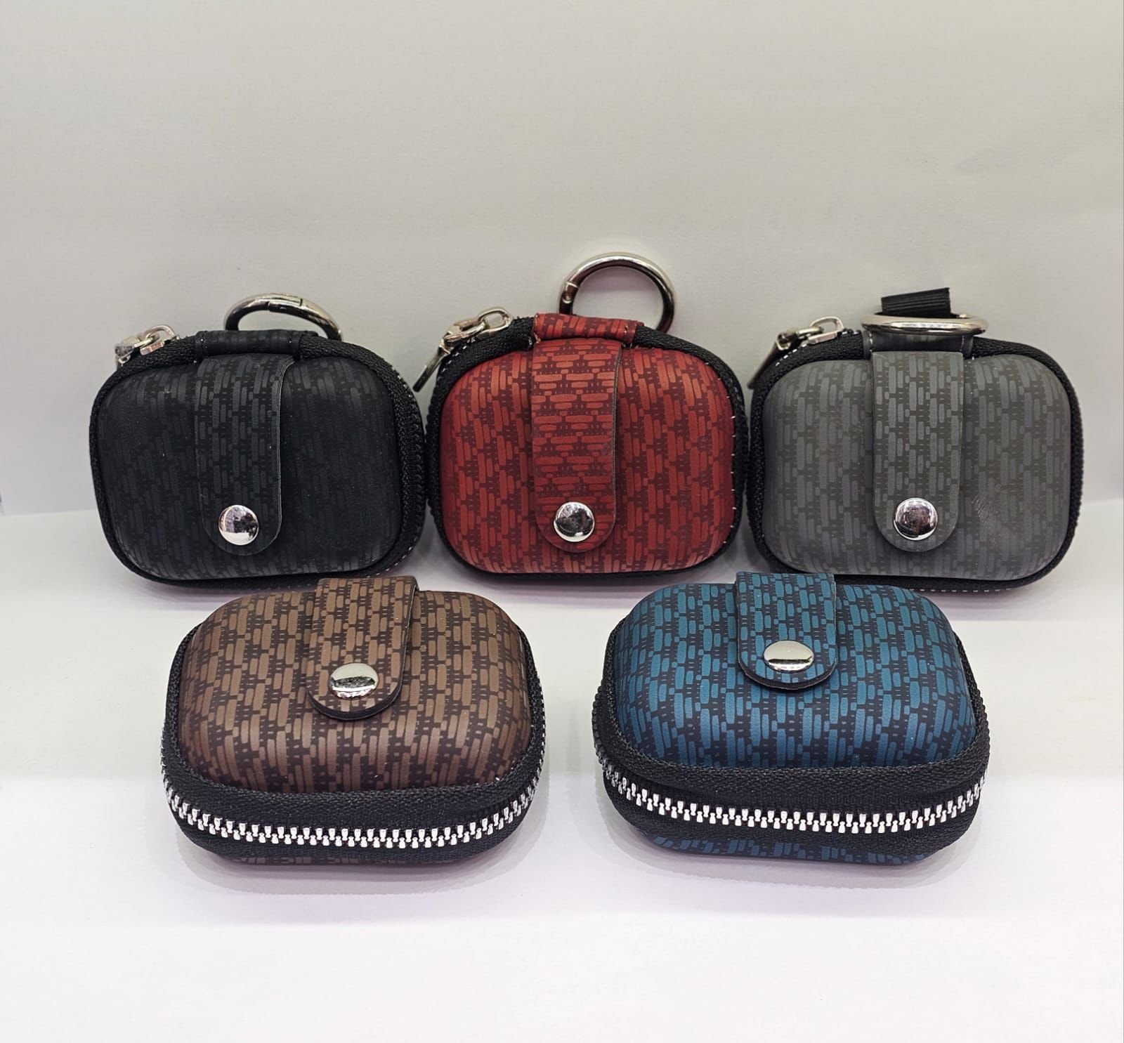 IMG-20260119-WA0001 حافظة ايربود جوكر - الصورة 1